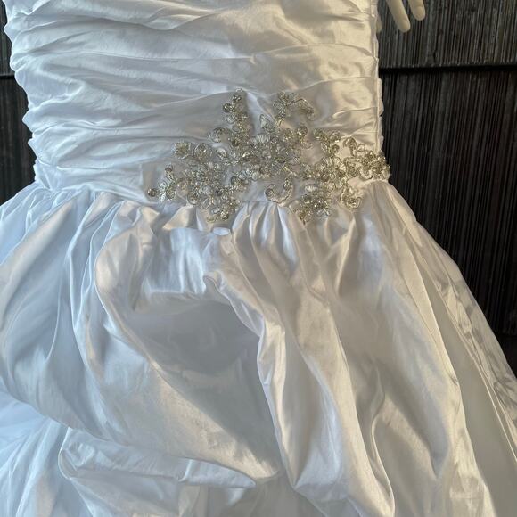 🔥NWT Bridess Strapless Ruched Beaded Chapel Train Contemporary Wedding Dress 8 - Picture 9 of 17